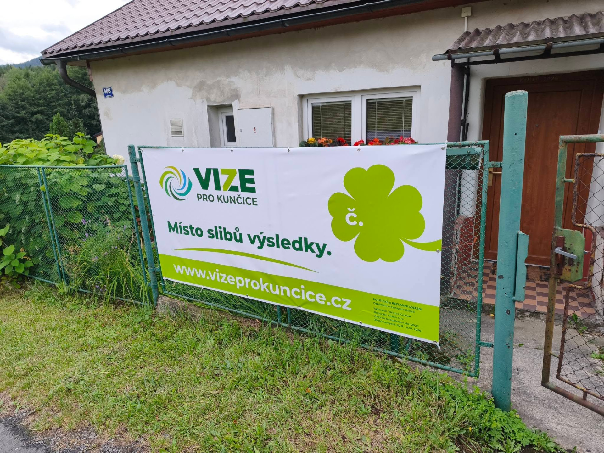 Billboard v terénu — Místo slibů výsledky.