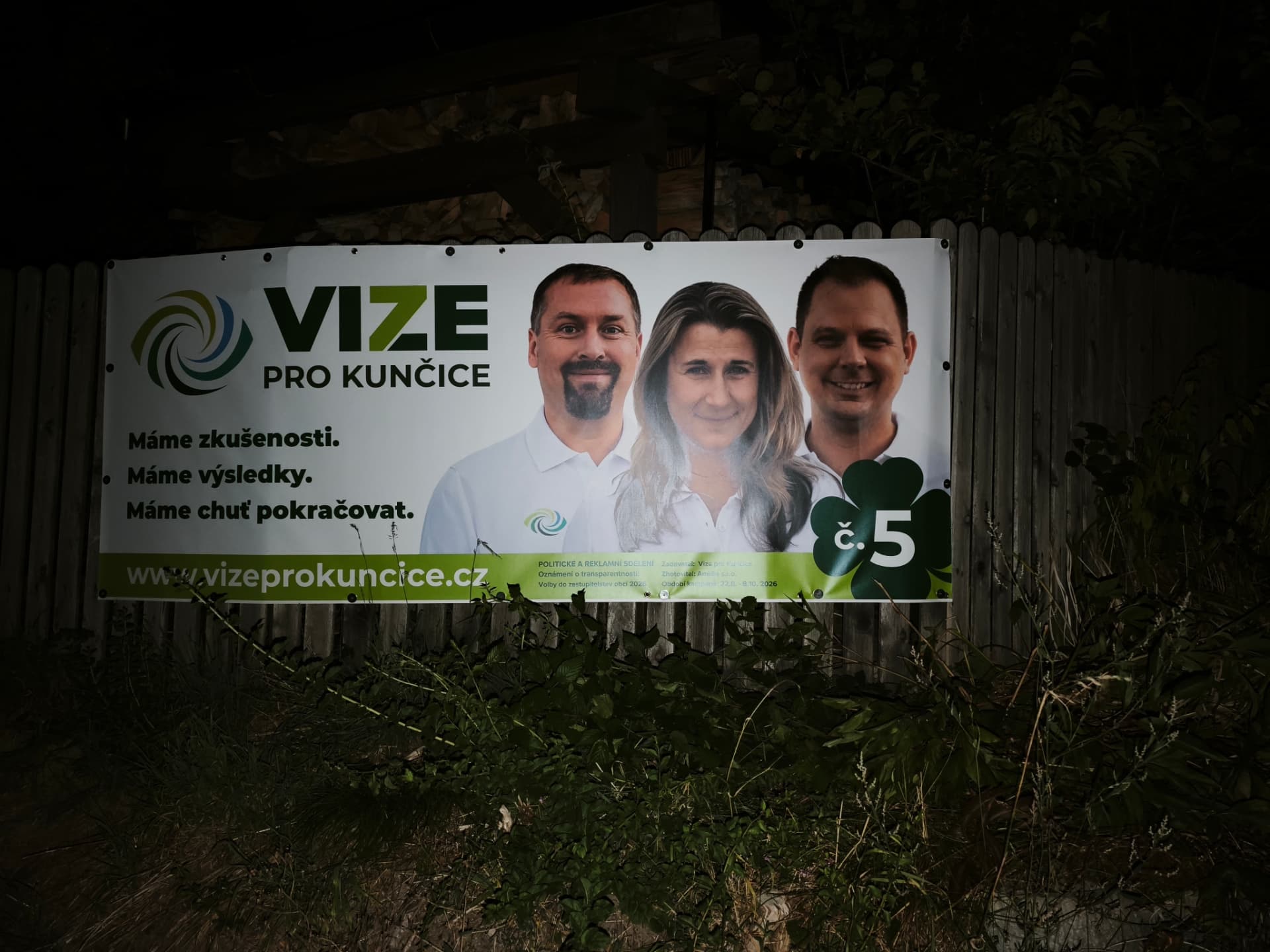 Billboard Vize pro Kunčice na plotě.